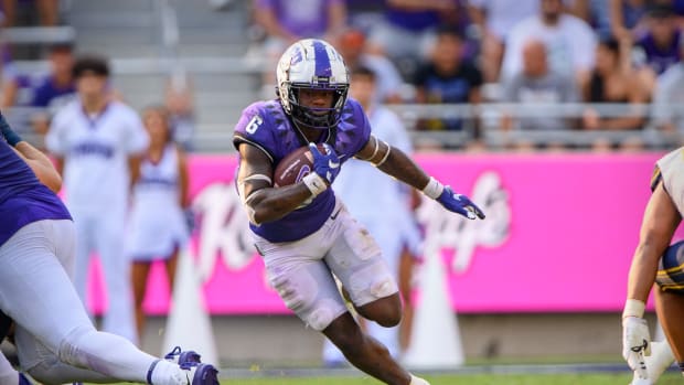 Sep 11, 2021; Fort Worth, Texas, USA; TCU Horned Frogs running back Zach Evans (6) in action during the game between the TCU Horned Frogs and the California Golden Bears at Amon G. Carter Stadium.