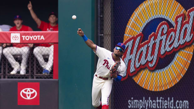 Philadelphia Phillies Rookie Johan Rojas Makes Dazzling Double Play in MLB  Debut - Sports Illustrated Inside The Phillies