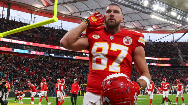 Super Bowl champion Travis Kelce  Travis kelce, Couple outfits, Game wear