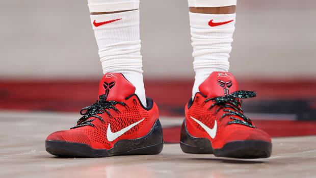 Shoes Worn by DeMar DeRozan in 2022 Drew League Game - Sports Illustrated  FanNation Kicks News, Analysis and More