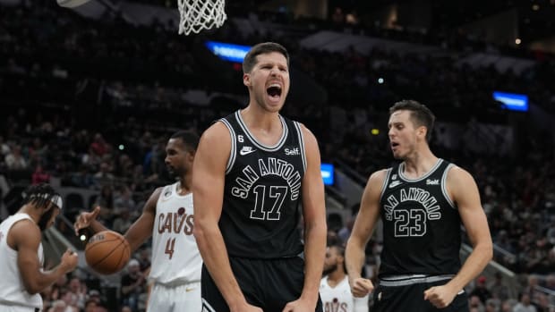 Spurs can't stop their winning ways - Sports Illustrated