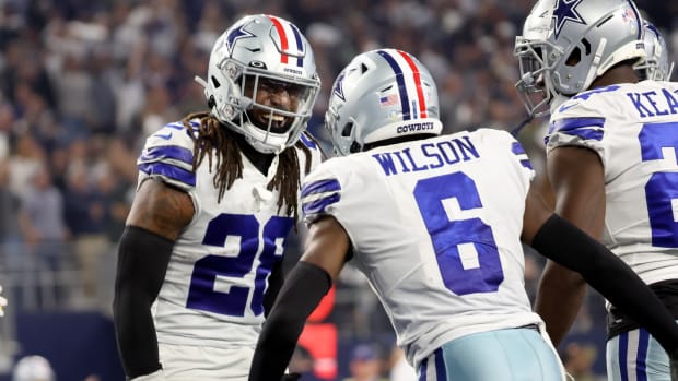 Dallas Cowboys Overpower New England Patriots 38-3: Live Game Log