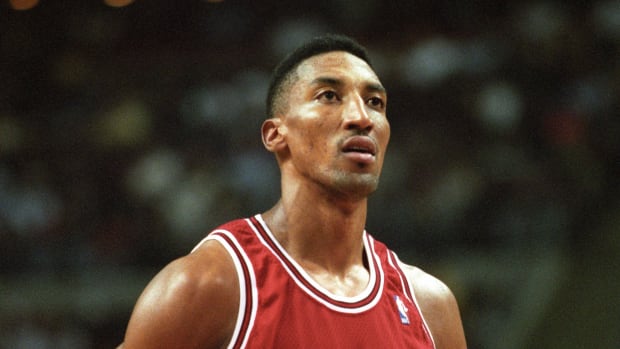 Feb 15, 1996; Chicago Bulls forward Scottie Pippen