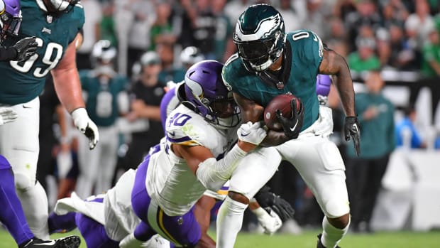 Super Bowl 2021: Tampa Bay Buccaneers deciding whether to activate former  Oregon Duck Kenjon Barner for Super Bowl 55 