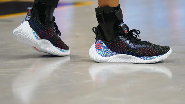 Stephen Curry Debuts Two New Colorways of Signature Shoes - Sports ...