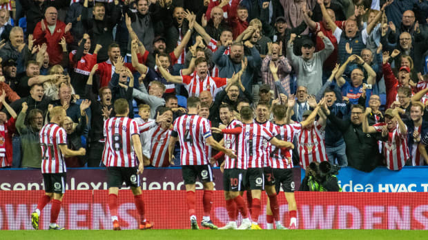 Sunderland celebrate with fans