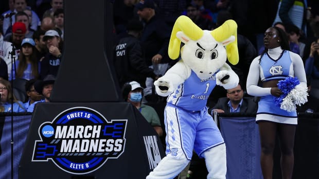 UNC basketball mascot Rameses