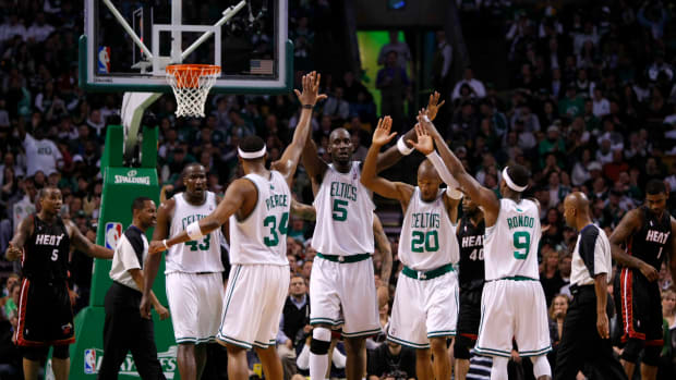 Boston Celtics' Payton Pritchard stuns Miami Heat with last-second putback;  Malcolm Brogdon leads Indiana Pacers past Houston Rockets, NBA News