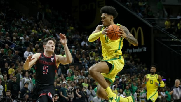 Oregon guard Rivaldo Soares jumps for a layup.