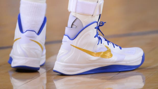 The Night Steph Curry Scored 54 Points at Madison Square Garden – Sneaker  History - Podcasts, Footwear News & Sneaker Culture