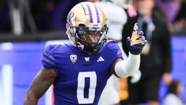 Washington Huskies wide receiver Giles Jackson celebrates after scoring a touchdown