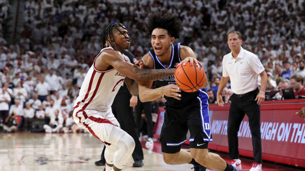 Duke basketball at Arkansas