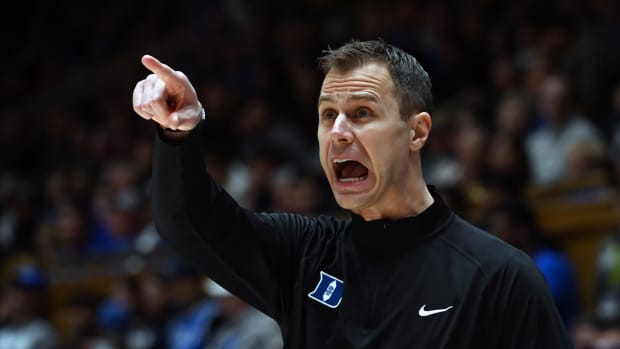 Duke basketball head coach Jon Scheyer