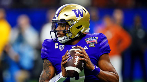 As Trojans and Huskies Resume Series, Just 10 Players Remain - Sports  Illustrated Washington Huskies News, Analysis and More