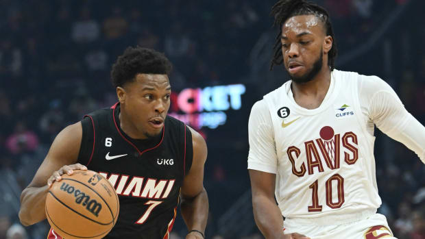 Darius Garland becomes fastest Cavs player to reach 500 career 3-pointers:  Behind the Numbers 