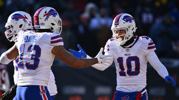 Make-or-Break': Will Buffalo Bills Pay WR Gabe Davis? - Sports Illustrated  Buffalo Bills News, Analysis and More