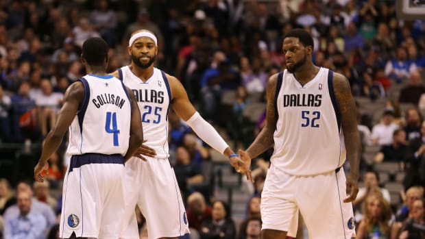 Oct 26, 2012; Dallas, Tx, USA;  Darren Collison, Vince Carter and Eddy Curry with the Dallas Mavericks