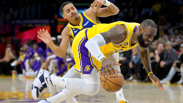 Kevin Durant Wears Travis Scott Air Jordan 1 Sneakers - Sports Illustrated  FanNation Kicks News, Analysis and More