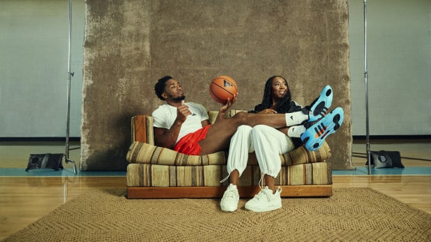 Jayson Tatum Praises His UNC-Themed Jordan Brand Sneakers - Sports  Illustrated FanNation Kicks News, Analysis and More