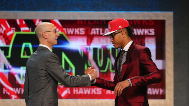 Atlanta Hawks, Dallas Mavericks swap top-5 picks at NBA Draft