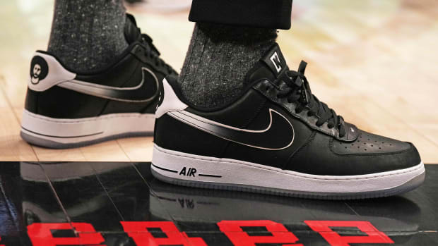 LeBron James Wears Nike x Tiffany Co. Air Force 1s to the Lakers Game