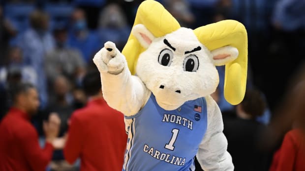 UNC basketball delivers in early must-win against Arkansas | Raleigh News &  Observer
