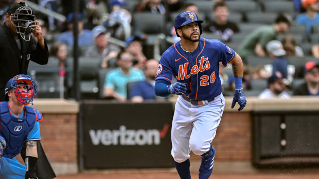 Unlikely Outfielder Stepping Up for New York Mets - Sports Illustrated New  York Mets News, Analysis and More