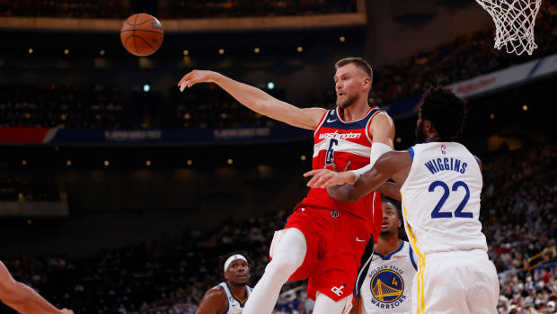 Washington Wizards Kristaps Porzingis (6)