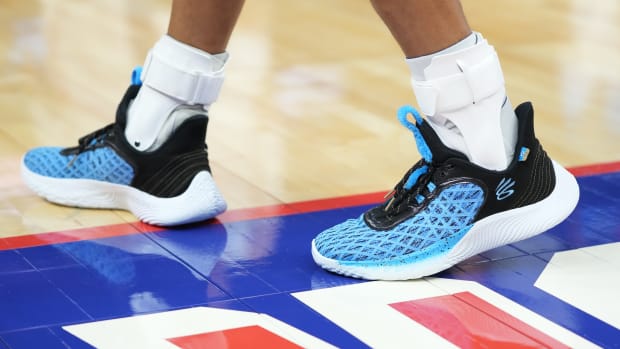 Ten Best Sneakers Worn by Sacramento Kings During 2021-22 Season - Sports  Illustrated FanNation Kicks News, Analysis and More