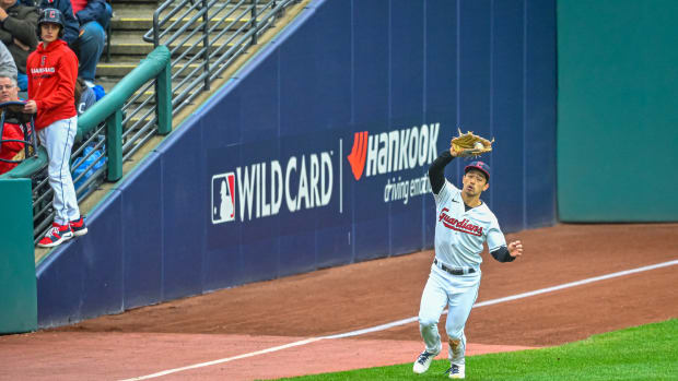 Guardians' Steven Kwan reviews his best Gold Glove catches of 2022