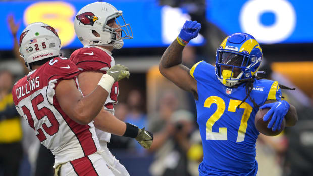 Coming Right Back to Him!' Los Angeles Rams' Matthew Stafford Trust in Van  Jefferson - Sports Illustrated LA Rams News, Analysis and More