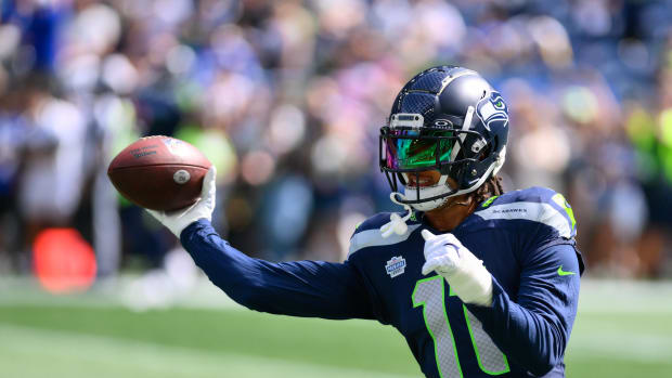 Dirty Play!' Seattle Seahawks Geno Smith Rips New York Giants After 24-3  Blowout Win - Sports Illustrated Seattle Seahawks News, Analysis and More
