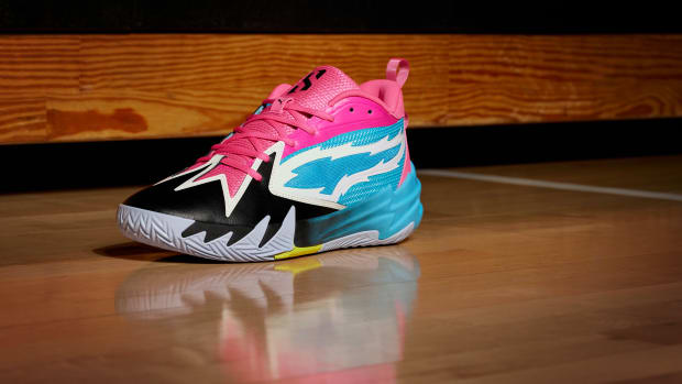 Scoot Henderson's blue and pink PUMA sneakers.