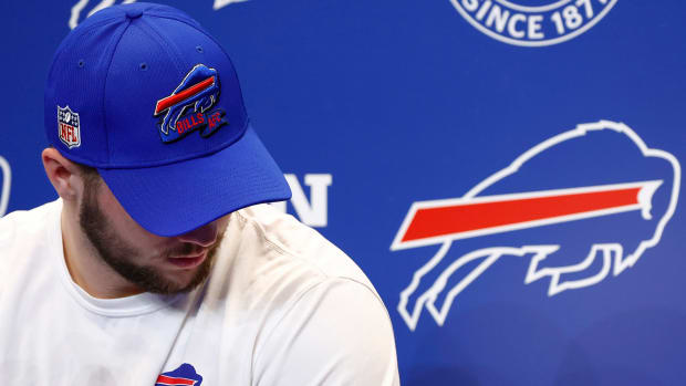 NFL World Praying For City Of Buffalo On Monday - The Spun: What's Trending  In The Sports World Today