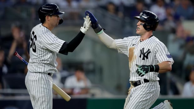 New York Yankees 2B DJ LeMahieu Doesn't Want to Undergo Offseason Surgery -  Sports Illustrated NY Yankees News, Analysis and More