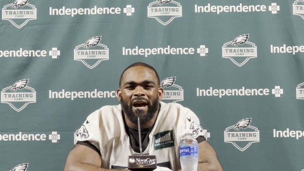 Spoiler Alert: Philadelphia Eagles' Brandon Graham Showing Up For Tom Brady  Day vs. New England Patriots - Sports Illustrated Philadelphia Eagles News,  Analysis and More