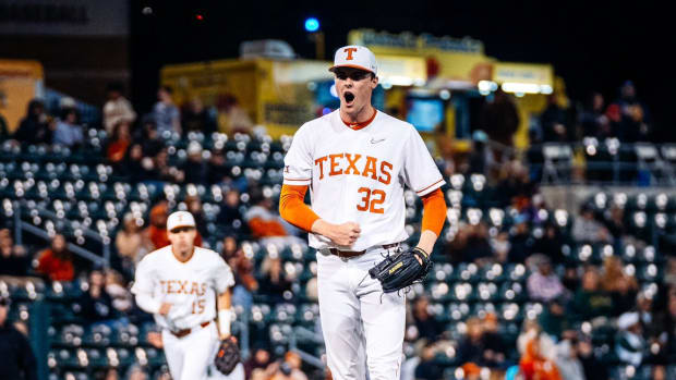 No. 2 Texas Longhorns Extend Baseball Winning Streak - Sports Illustrated Texas  Longhorns News, Analysis and More