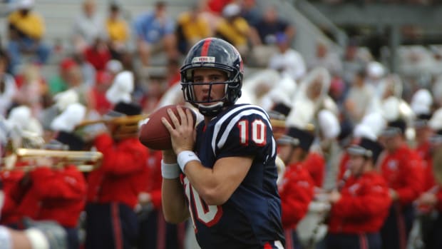 Eli Manning Carries Ole Miss To Victory