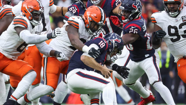Houston Texans' Injuries Loom Large in Final Stretch of Regular Season -  Sports Illustrated Houston Texans News, Analysis and More