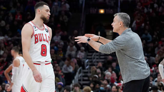 Chicago Bulls head coach Billy Donovan talks with guard Zach LaVine