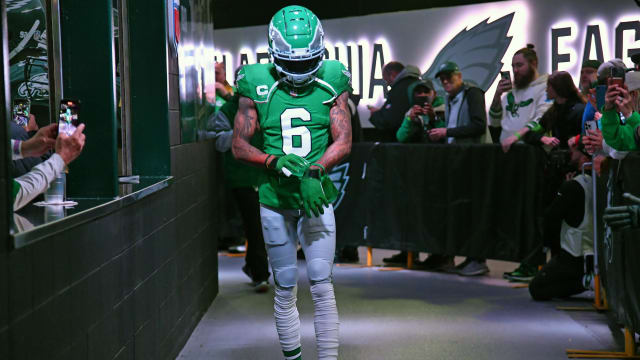 Midnight Green Eagles Jerseys Arrive But Not In Time To Avoid All-Black  Unis – SportsLogos.Net News