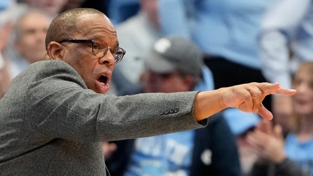 UNC basketball head coach Hubert Davis