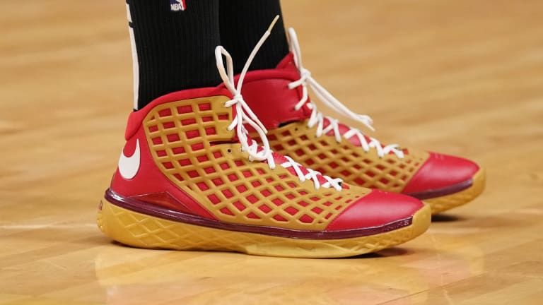 Ten Best Sneakers Worn by New Orleans Pelicans in 2021-22 Season - Sports  Illustrated FanNation Kicks News, Analysis and More