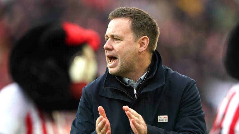 This is no time for doubt' - Michael Beale urges Sunderland fans to believe  in play-offs push - Sports Illustrated Sunderland Nation