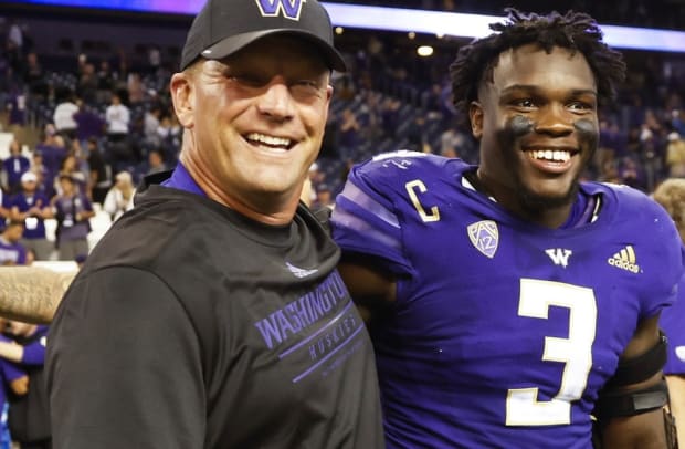 Returning to Texas to Finish Career, Martin Says UW 'Exceeded My