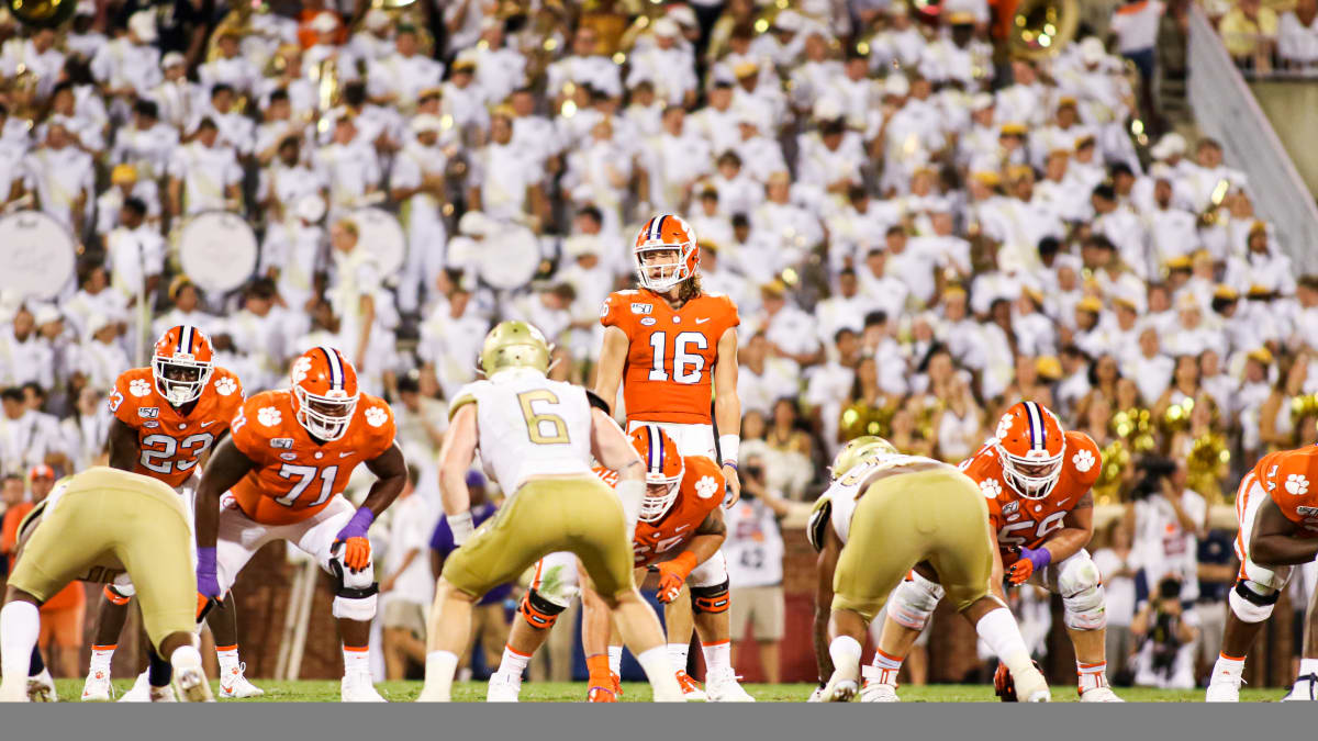 Clemson Places Three on FWAA Freshman All-America Team – Clemson Tigers  Official Athletics Site