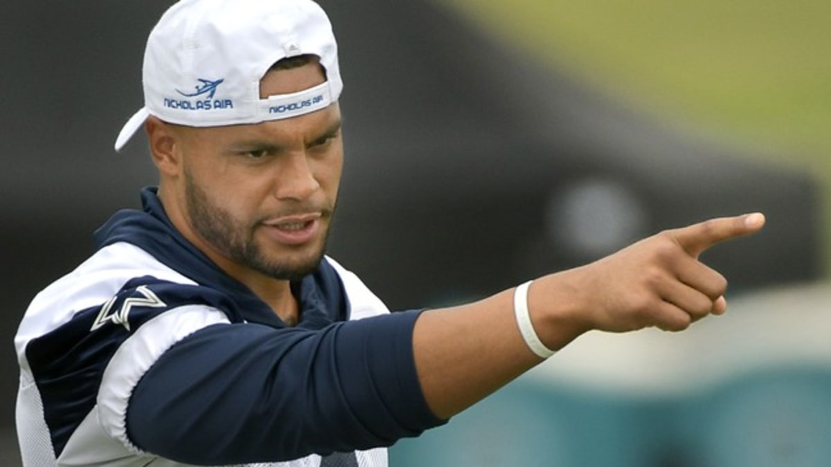 Dallas Cowboys quarterback Dak Prescott showcases epic cowboy hat after  signing tender