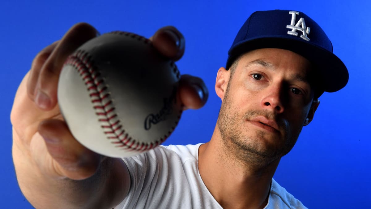 Joe Kelly recovers from cooking-related injury
