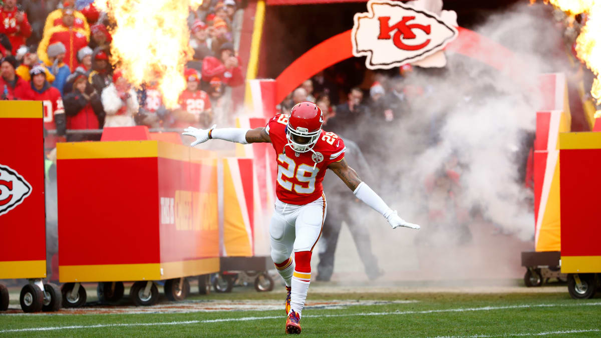 Video: Chiefs S Eric Berry records first INT since return - Sports  Illustrated