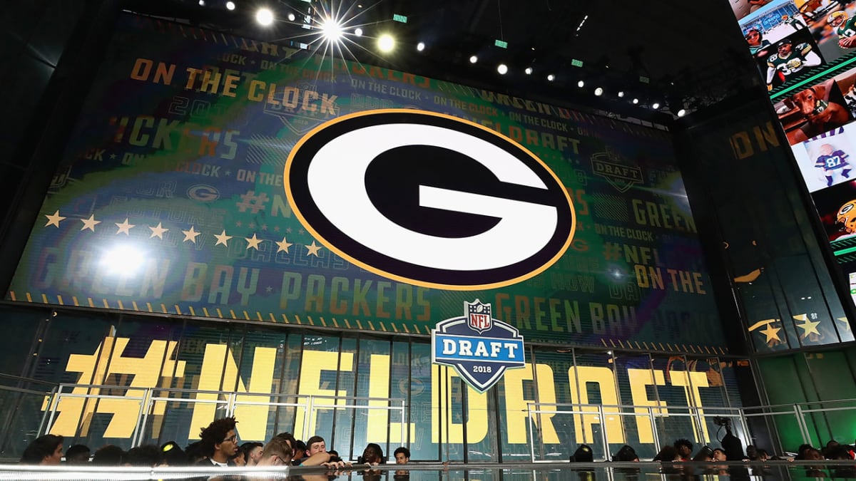 Packers official 2015 Draft caps feature Green Bay skyline graphic